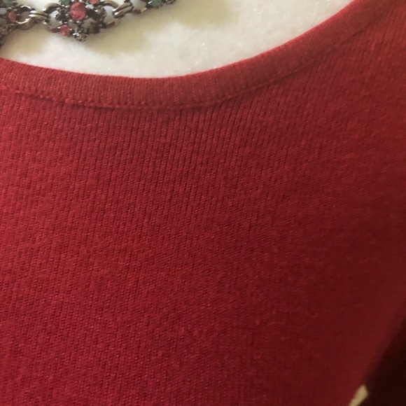 New Woman’s Lavena Red Sweater w/ Sparkles NWT!! - Picture 8 of 14